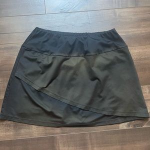 TAIL high end petal scalloped golf skirt M